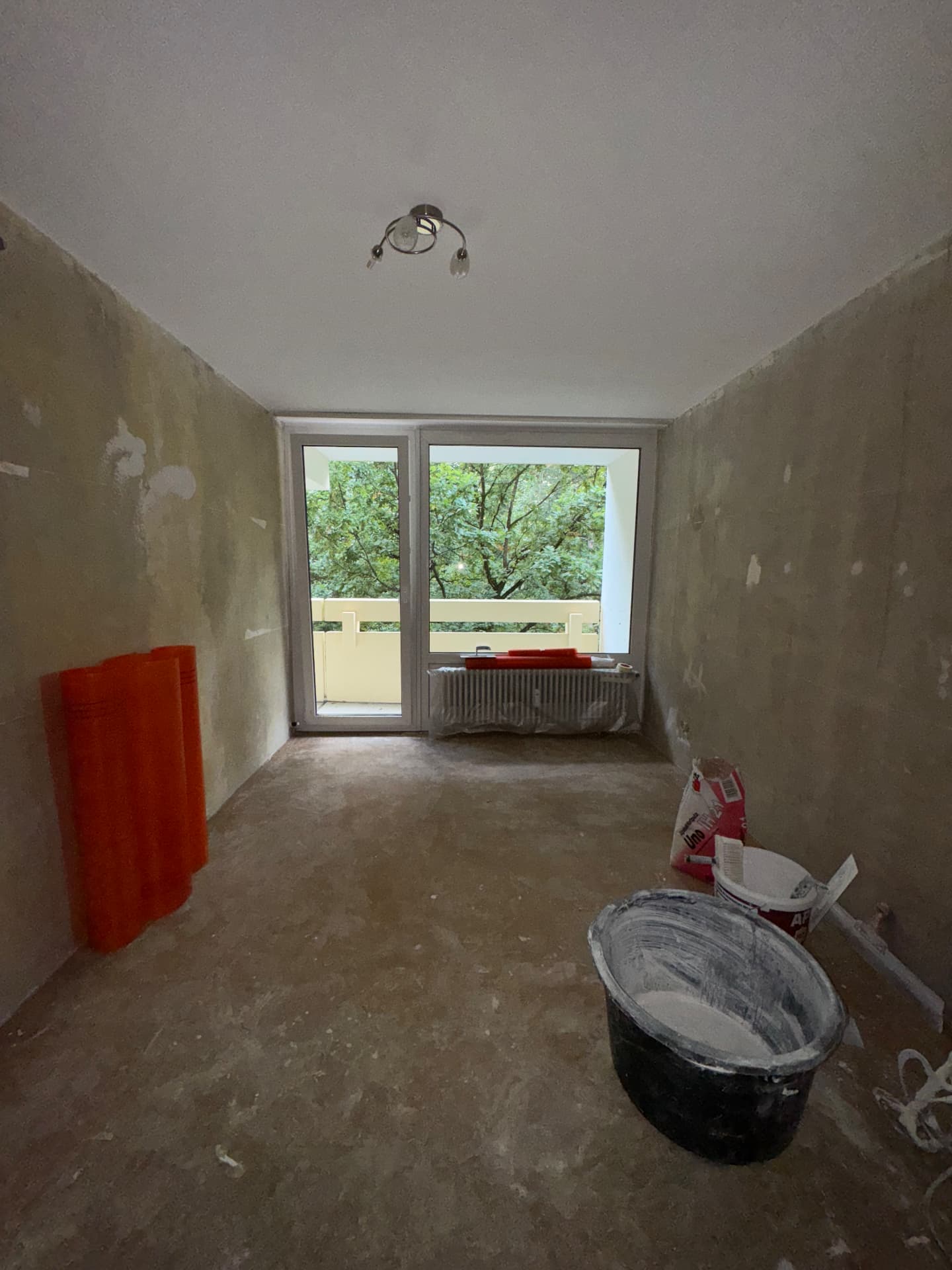 Während – Zimmer mit Balkontür – Vorbereitung