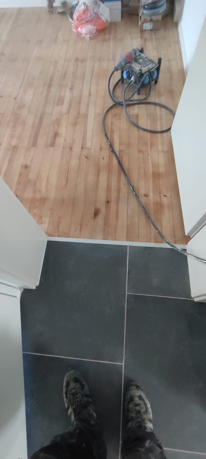 Zimmer – neuer Boden in Holzoptik